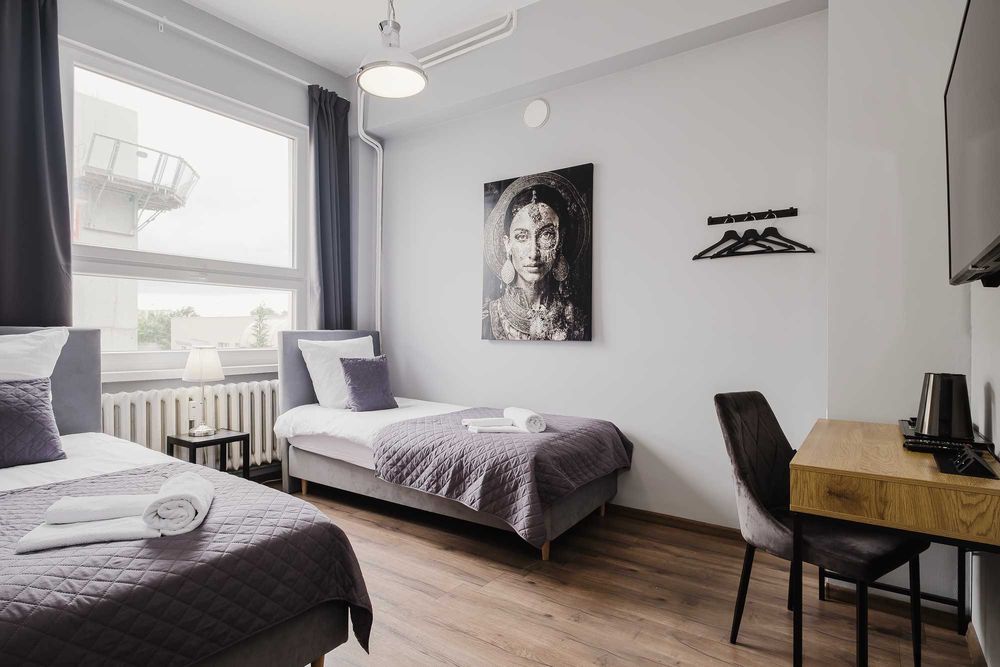 Hostel Hala - Pokoje na wyłączność - WiFi TV Kuchnia - Blisko Dworca