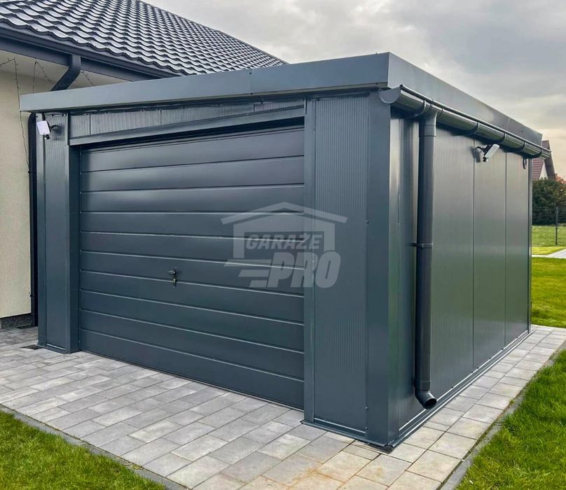 Garaż płyta warstwowa 4x4  Antracyt  Dach spad w prawo GP368