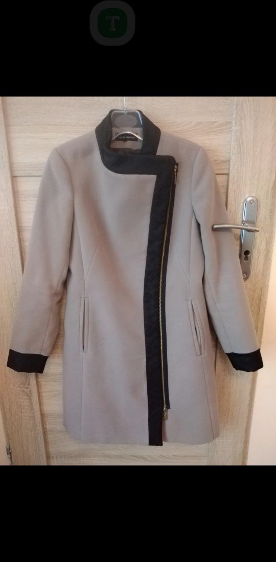 Beżowy elegancki płaszczyk rozmiar S/36