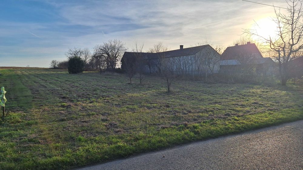 Działka rolno-budowlana 3628m2 -  Rudzienko - media przy drodze.