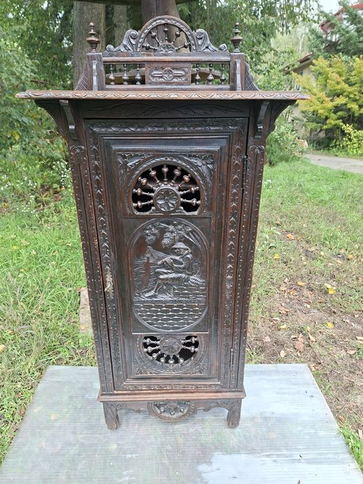 Szyfoniera kredens z epoki XIX wiek