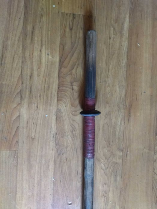 Весло (деревянное).