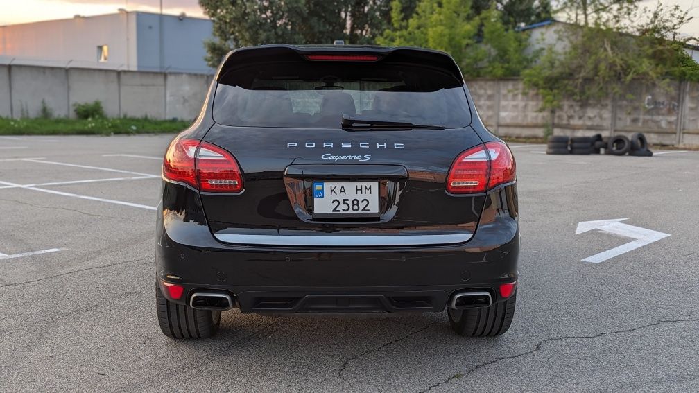 Porsche Cayenne S Hybrid