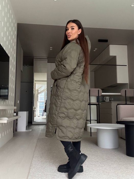 Жіноча куртка подовжена плащівка