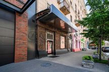 Продаж / Об'єкт сфери обслуговування / вул. Саксаганського 280 m2