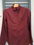 Bordowa taliowana koszula damska Massimo Dutti
