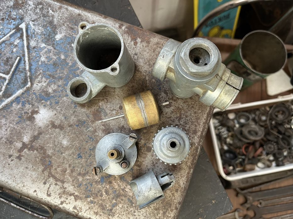 WSK WFM 125 B3 Bąk Gil Lelek Dudek gaźnik G20 oryginał pływak