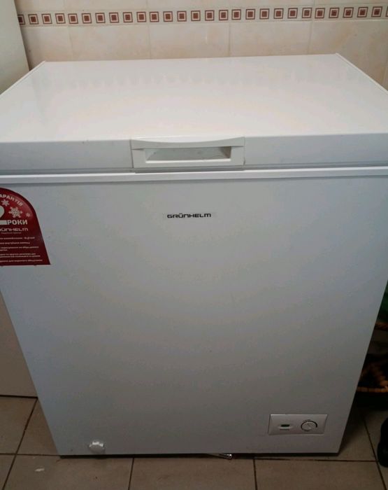 Продам морозілку GRUNHLM