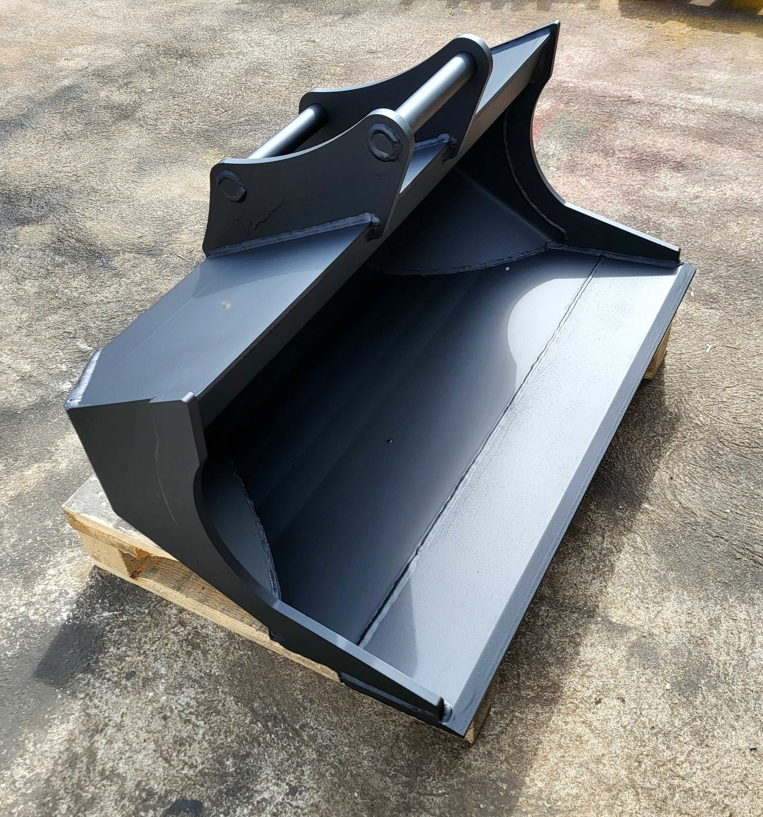 Łyżka kablowa 18cm przeznaczenie do wąskich głębokich wykopów pod MS03