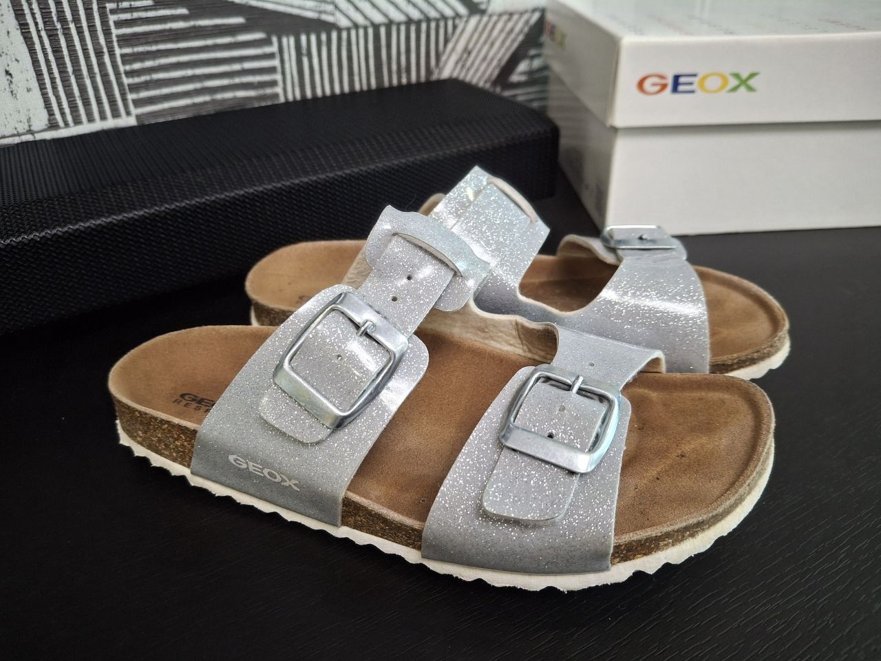 Шльопки босоніжки Geox для дівчинки