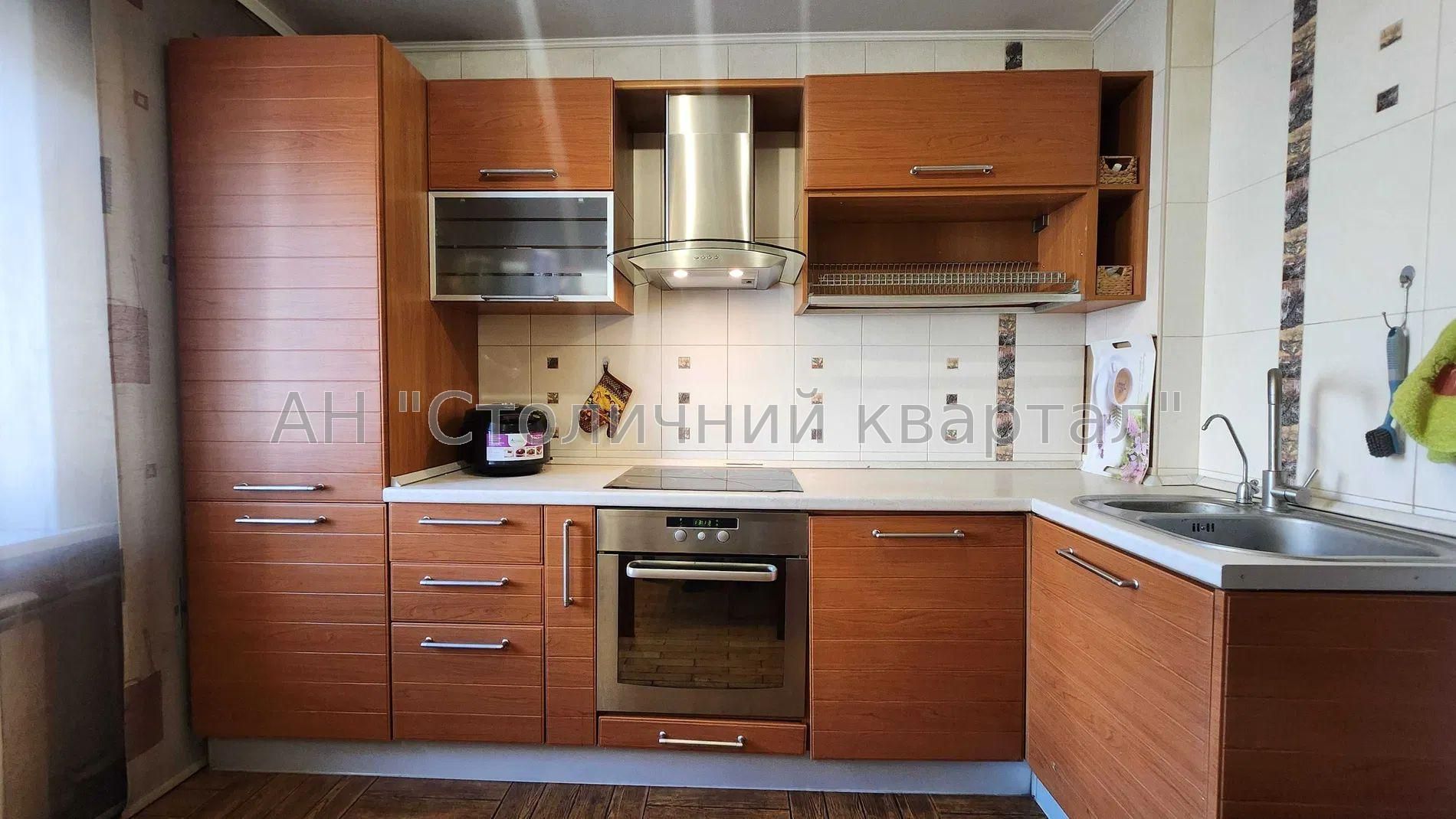 Продам квартиру Київ, Златоустівська вул.