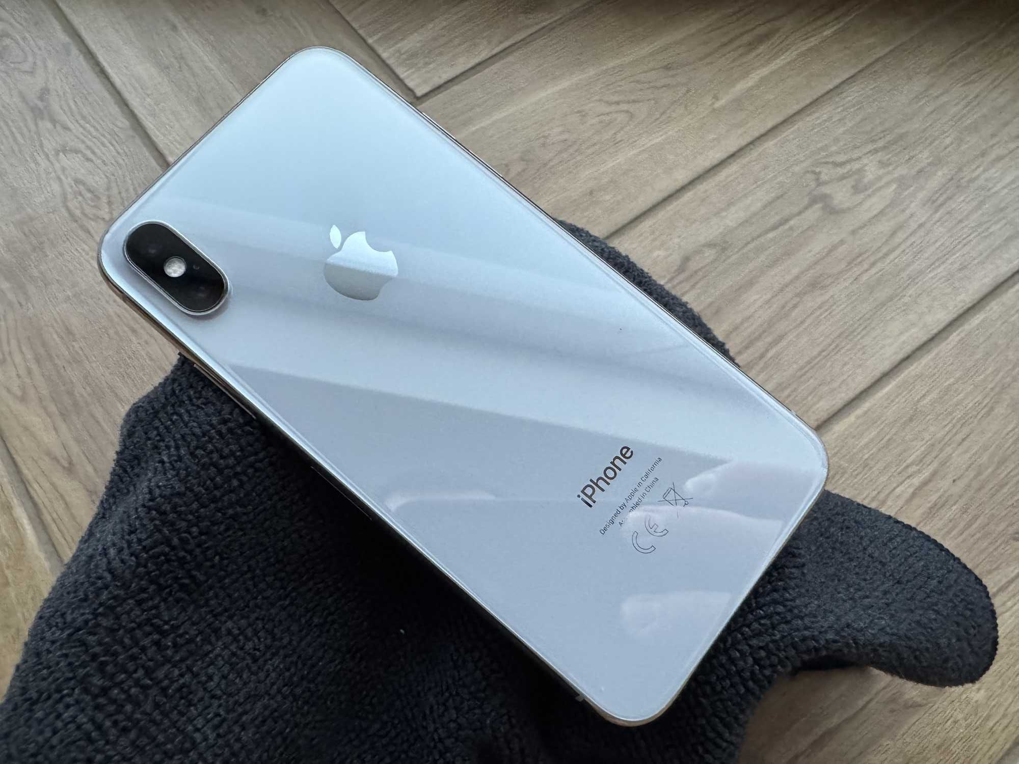 Apple iPhone X 64GB Silver (MDM, нова батарейка)