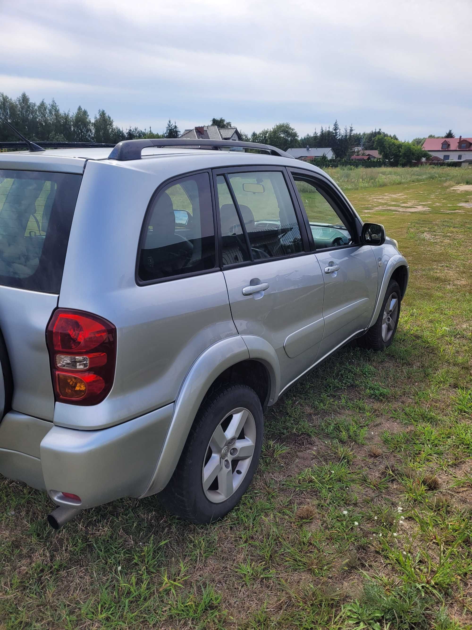 TOYOTA RAV 4   D4D 2.0