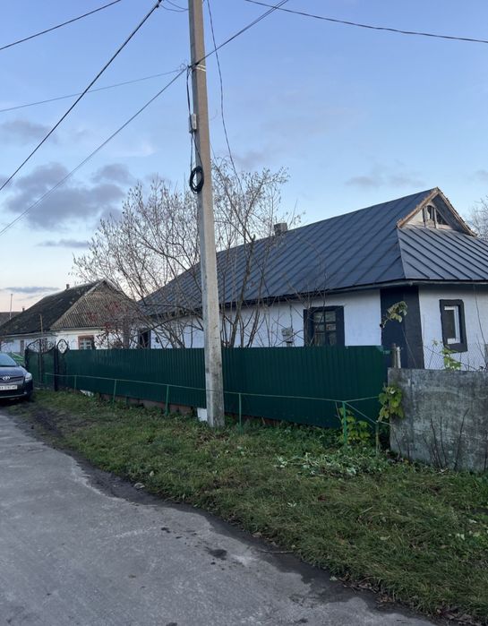 Продаж будинку зі зручностями