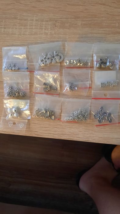 Półfabrykaty do robienia biżuterii