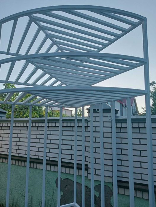 Вішалка металева