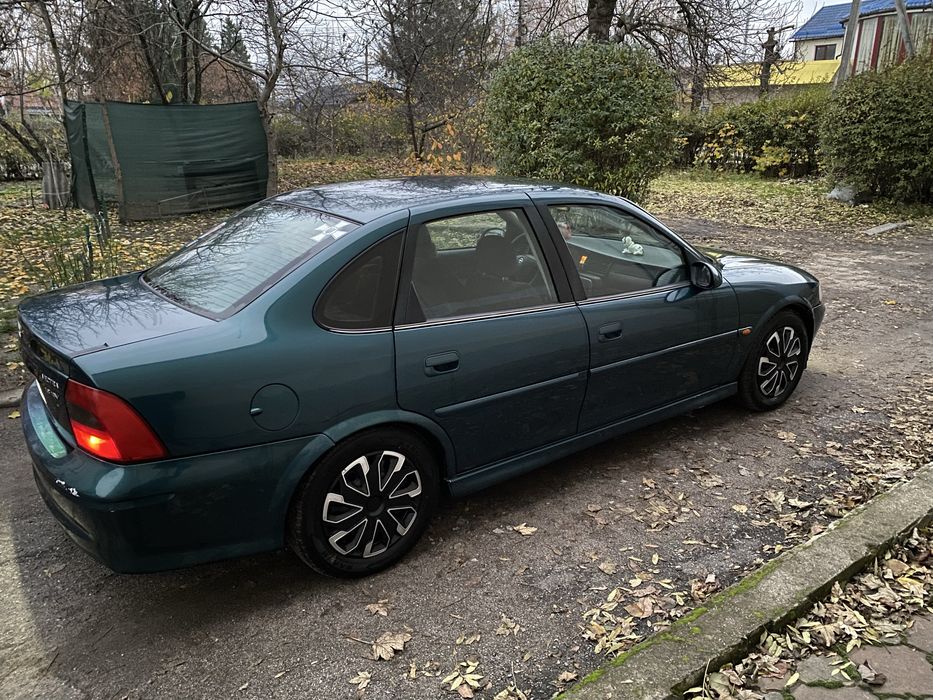 Продам Opel Vectra B 1.8 ‘2000