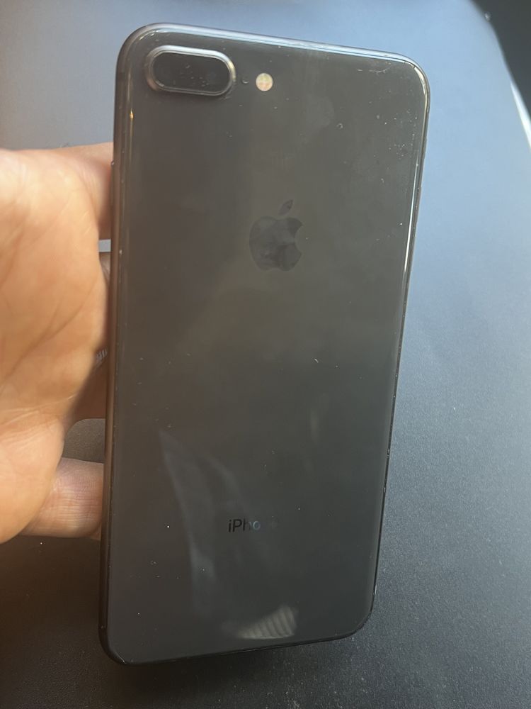 iPhone 8 Plus 64GB