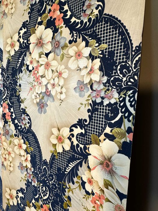 Tłoczona welurem tapeta Vintage lata 80-te glamour, pałacowa