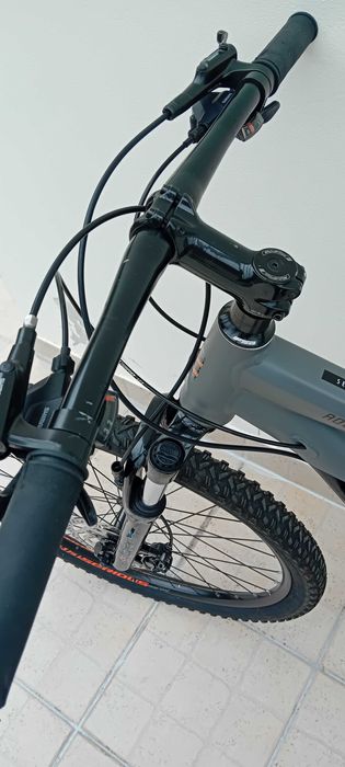 Bicicleta Serious Rockville 10 - Roda 27.5 - Bom estado