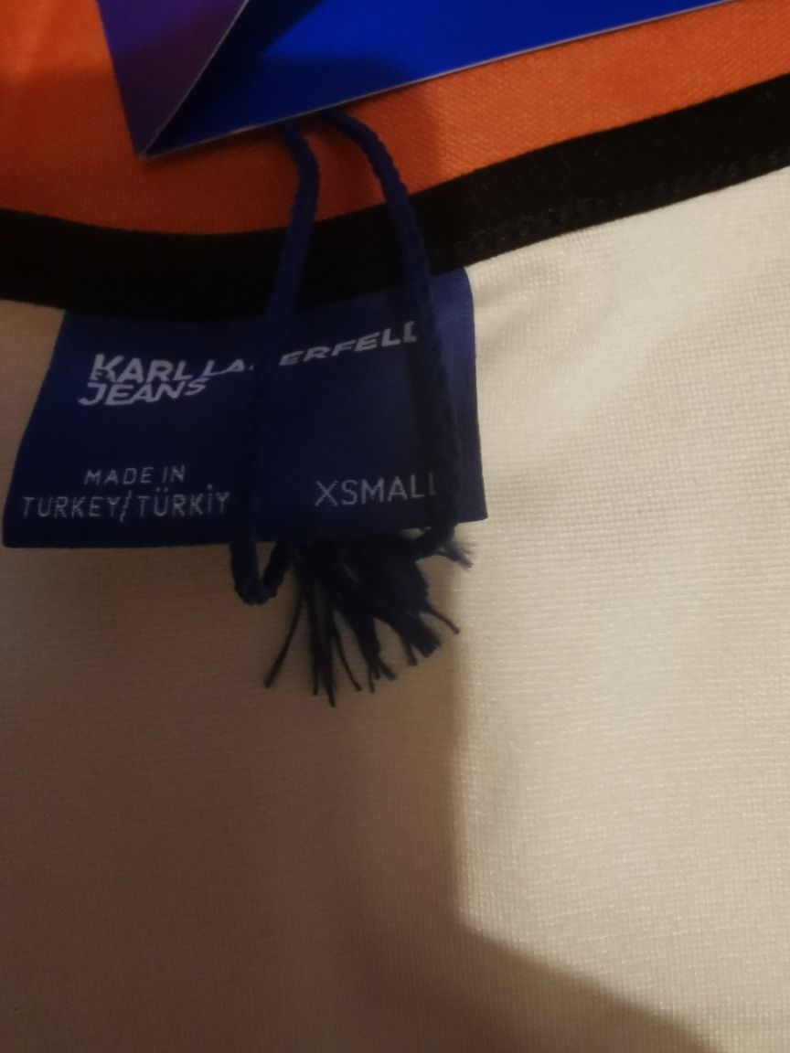 Top novo Karl Lagerfeld