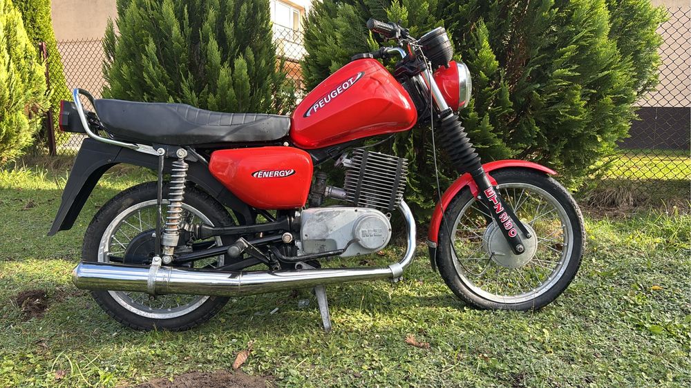 MZ ETZ 251 czerwona