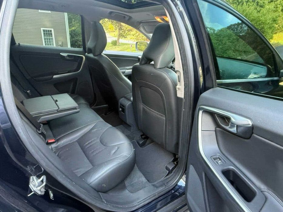 Volvo XC60 T6      2016