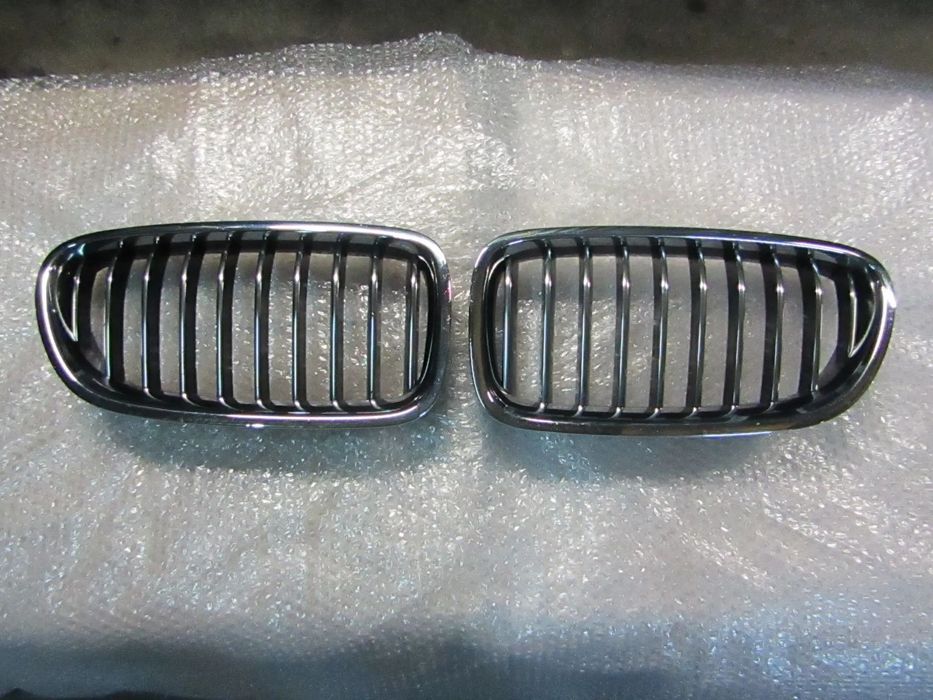 Grelhas de  para-choques BMW serie 5 (F10) originais (par)