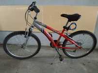 Bicicleta com pouco uso