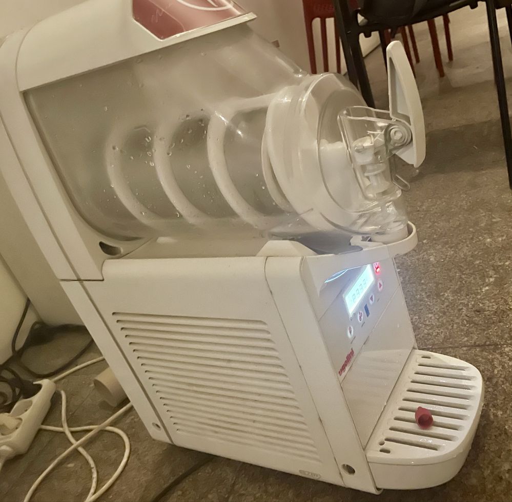 Máquina Mini Gel Frizen iogurte - Marca Ugolini