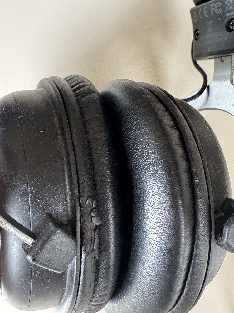 Słuchawki HyperX Cloud II – sprawne, lekko zużyte