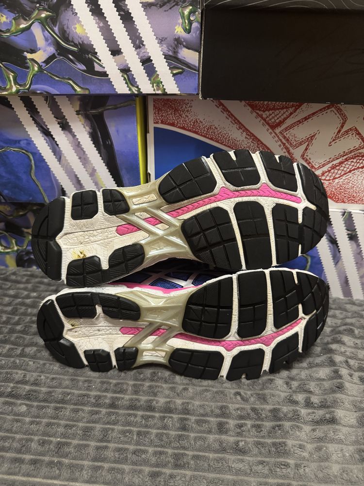Кросівки для бігу ASICS Gel-Surveyor 4 42(26,5см) оригінал