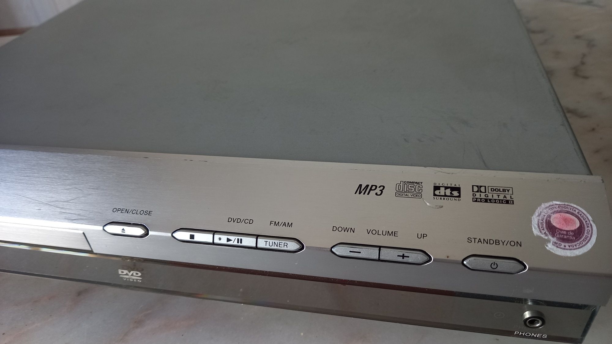 Vendo Leitor de DVD PIONEER a muito bom preço