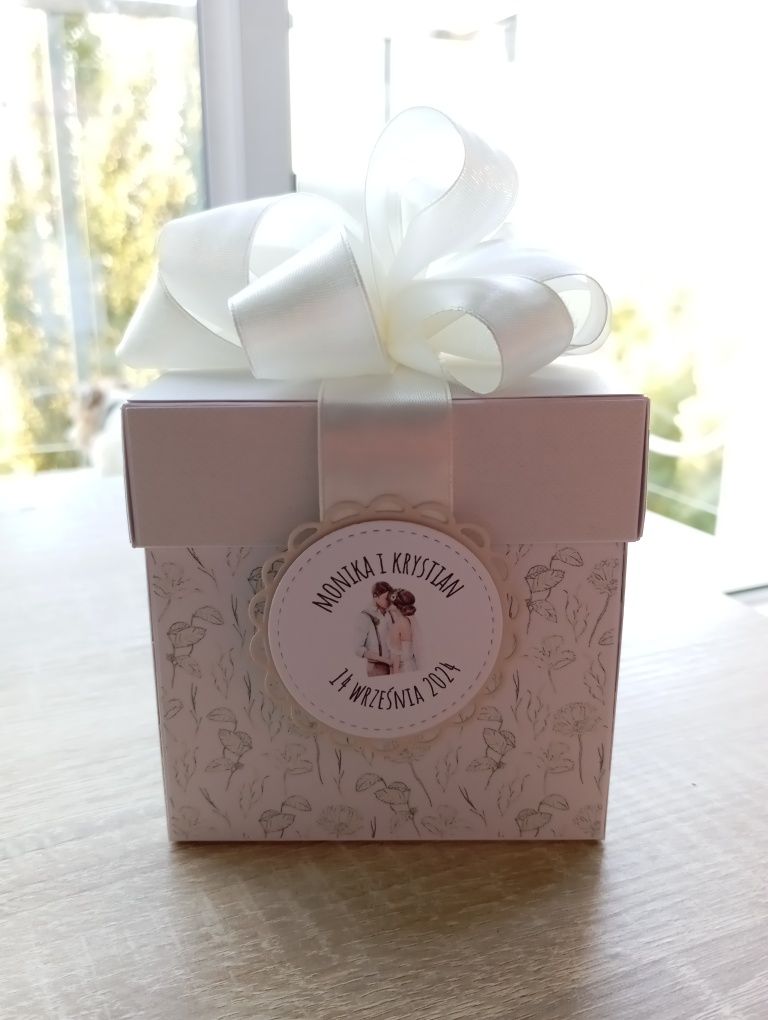 Personalizowany exploding box z okazji ślubu