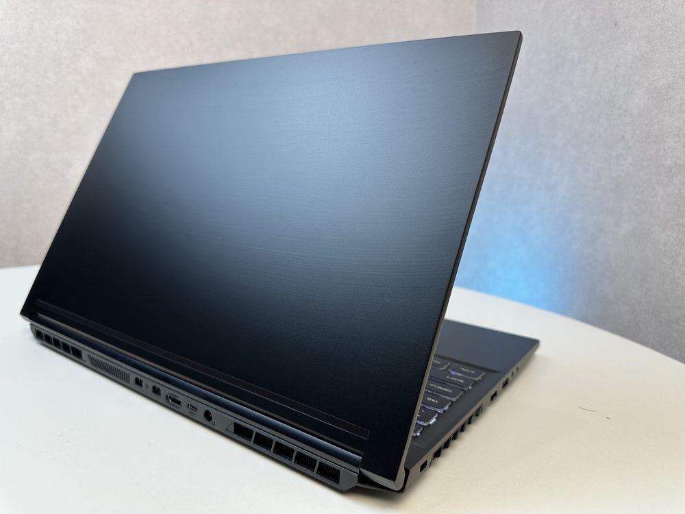 Electronics MATRIX RP-15 Nvidia RTX2060 Ryzen7 16ram 512ssd