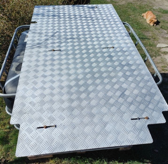 Blacha, podest na ramę