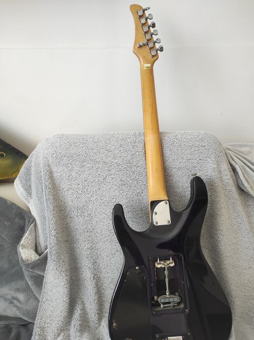 Gitara elektryczna vester