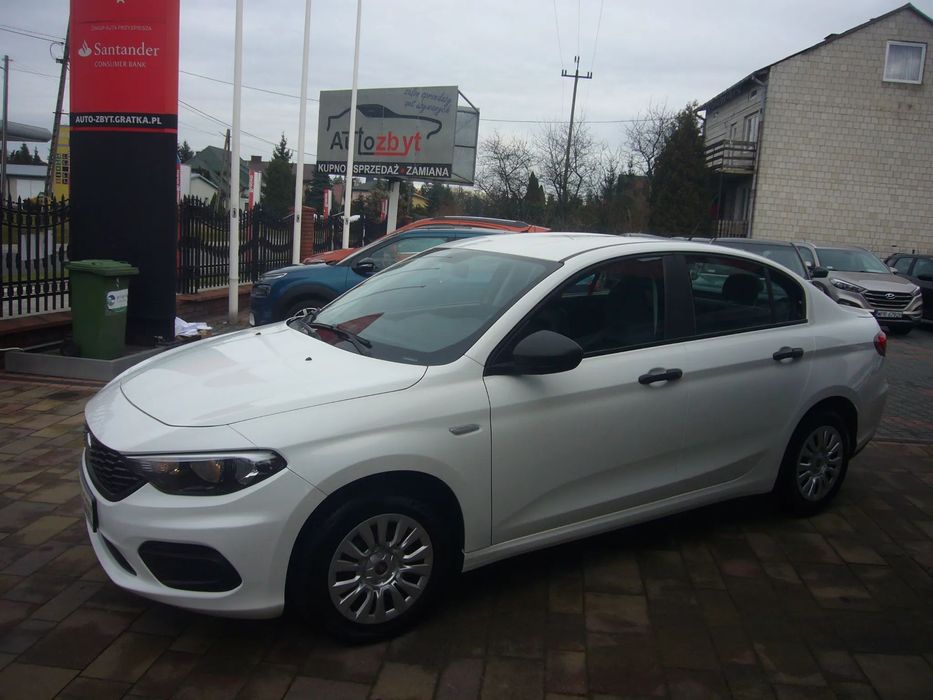 Fiat Tipo Salon PL