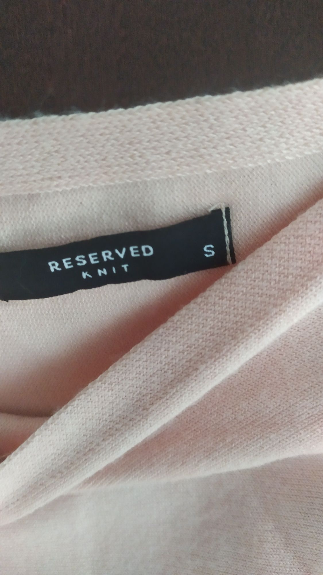 Różowy sweterek Reserved S