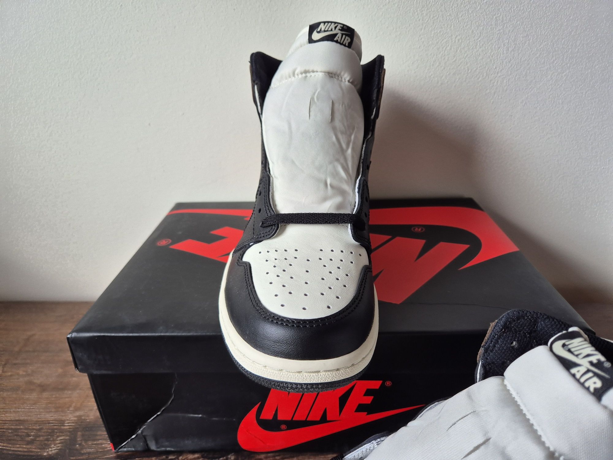 Jordan 1 High OG Dark Moka