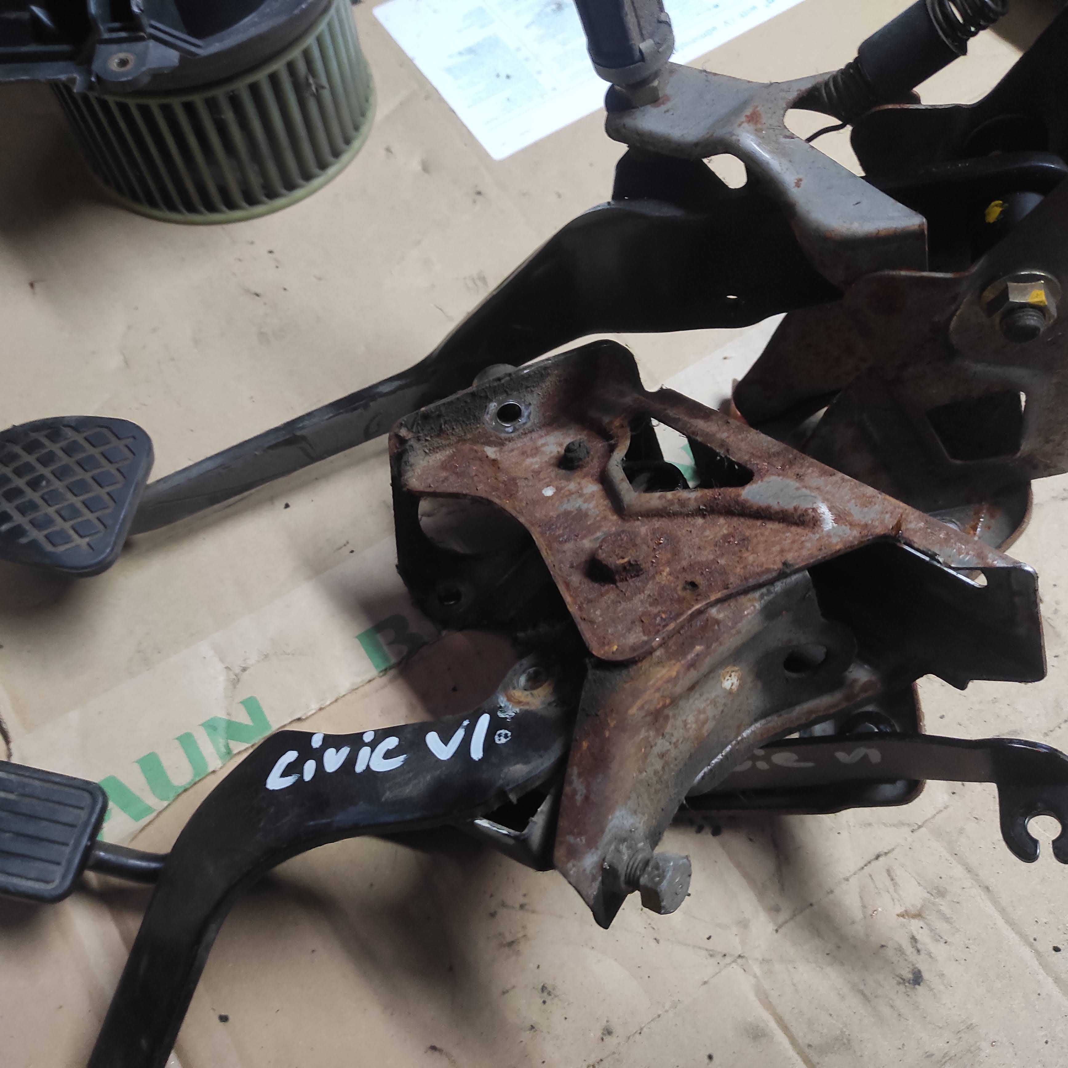 Pedały pedał gaz hamulec sprzęgło Honda Civic VI