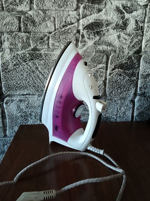 Праска електрична Elbee