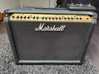 Amplificador Marshall Valvestate VS265 com pedal