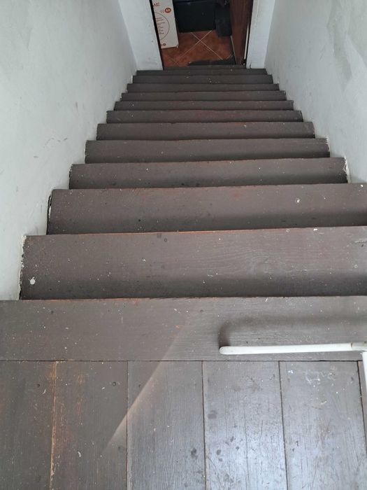 Sotão Charmoso. Metro Chiado, centro Lisboa. Ler texto.