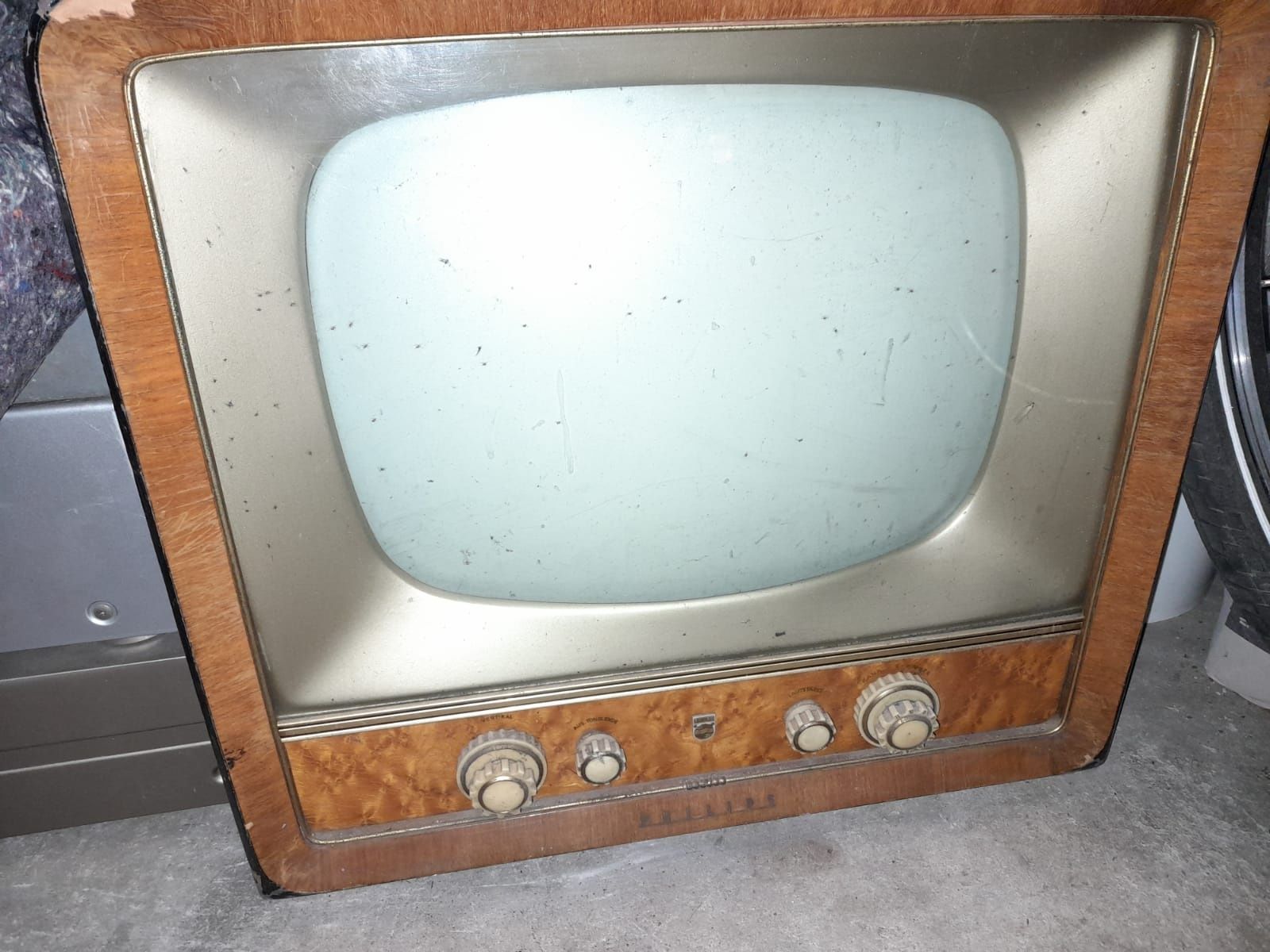 Telewizor stary zabytkowy