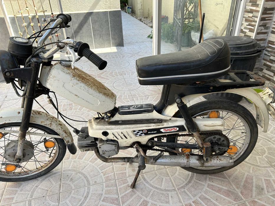 Vendo esta sachis minor 505 de 1981 por um preço razoável tem 44 anos