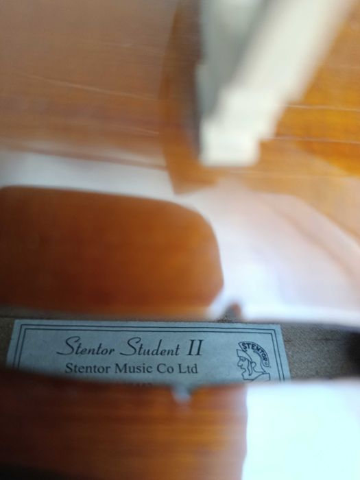 Violino Stentor II 4/4, como novo (c/ estojo, arco e acessórios)