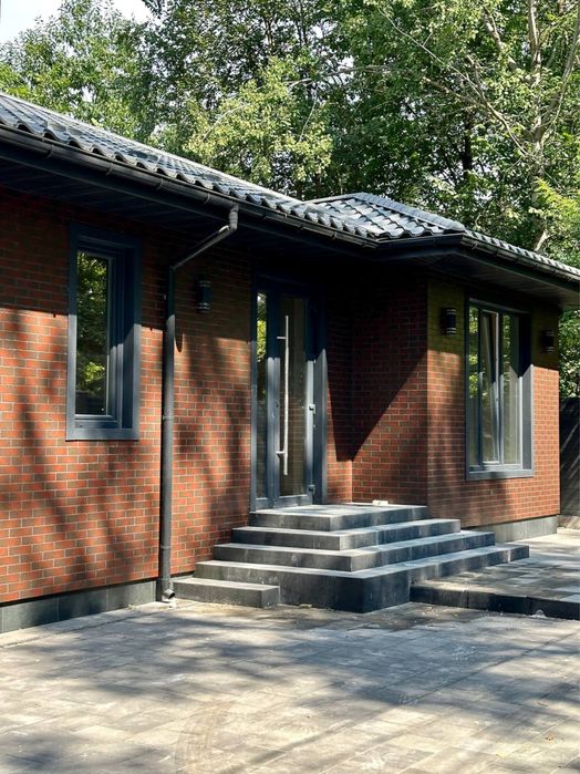 Одноповерховий будинок 160 м2 на 7 сотках, лісова Буча. Без комісії