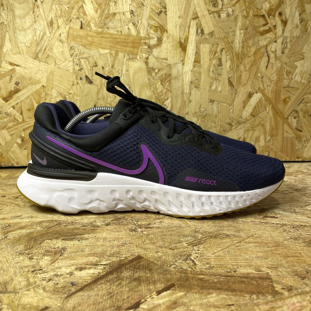 Чоловічі кросівки Nike React Miler 3 Phantom Light DD0490-401