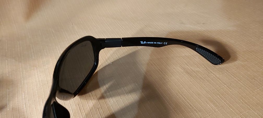 RAY BAN RB 4189 okulary przeciwsłoneczne